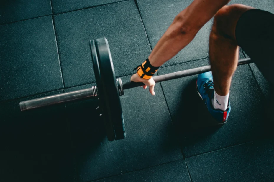 A person getting ready to deadlift.